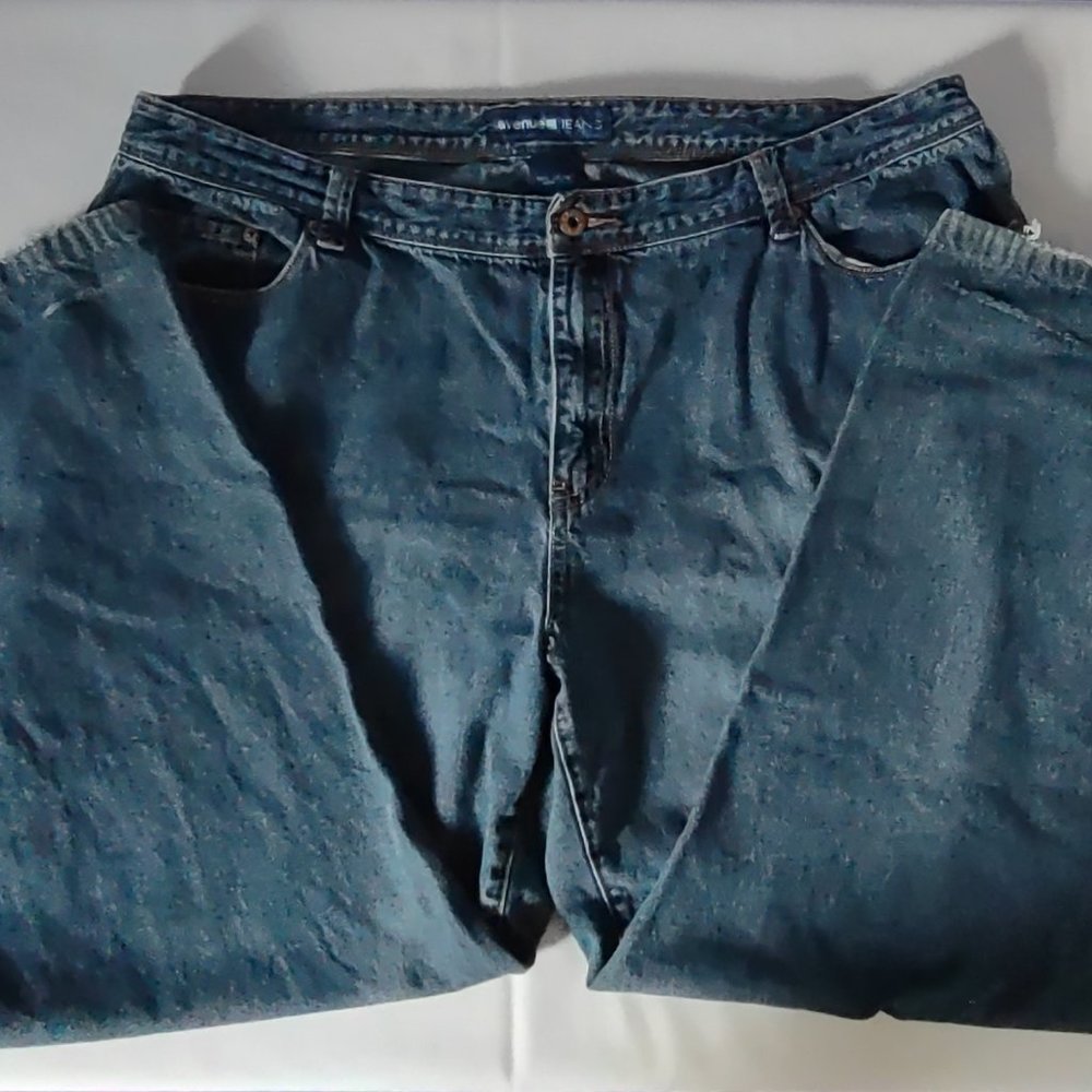 Avenue Jeans Women's Size 22 Average Straight Leg VGUC